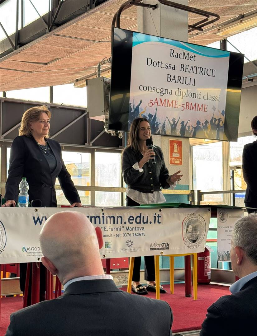 La Festa dei Diplomi all'ITIS Fermi di Mantova: RacMet premia l'eccellenza